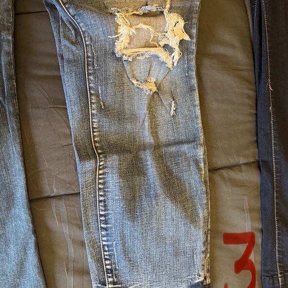 4 pairs of Torrid jeans, size 20 - Picture 7 of 9